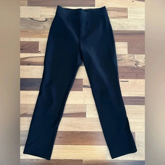 CHICO’s | Zenergy ladies pull on pants. Size: 1 Chicos/8 - Picture 14 of 14